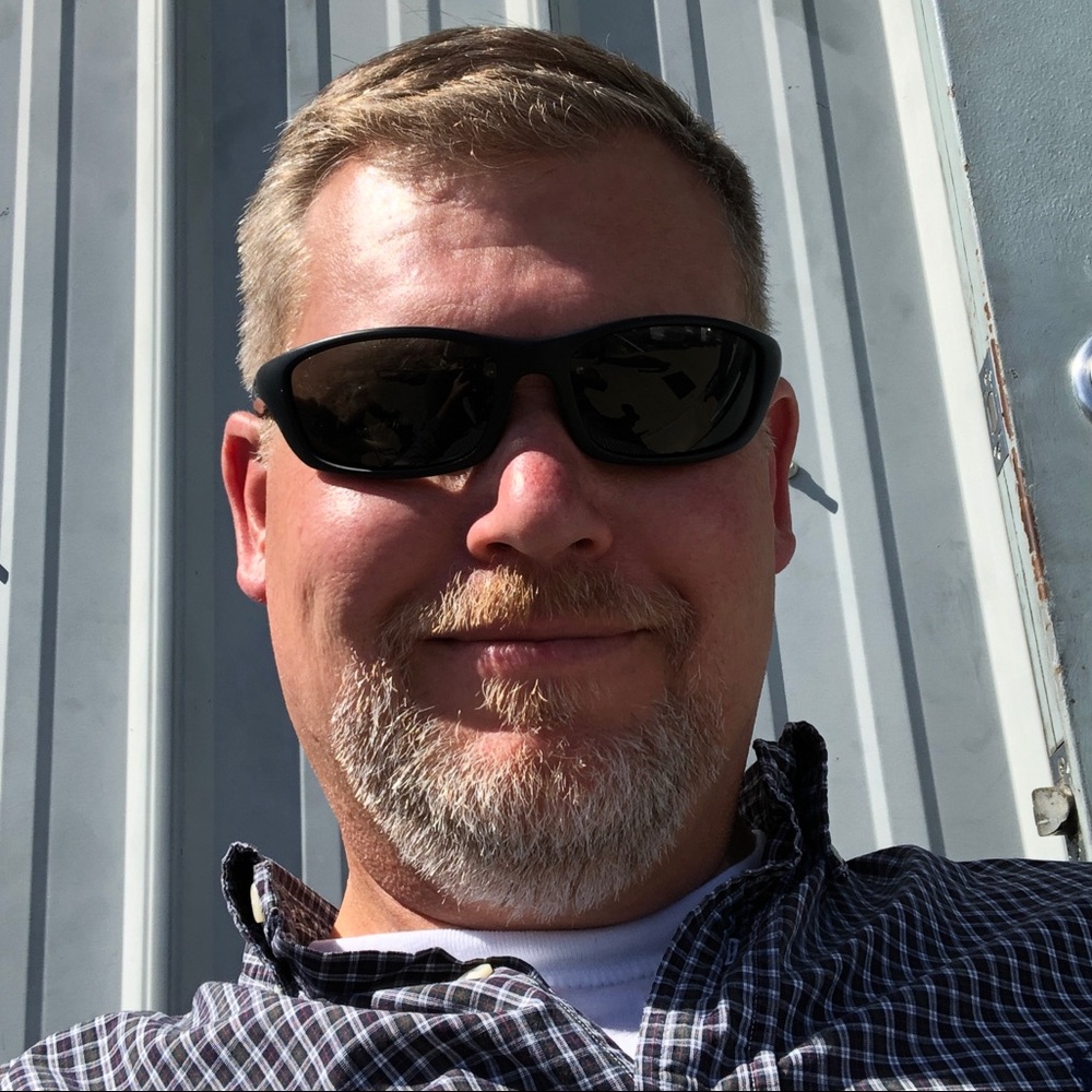 Meet your Posher, Travis